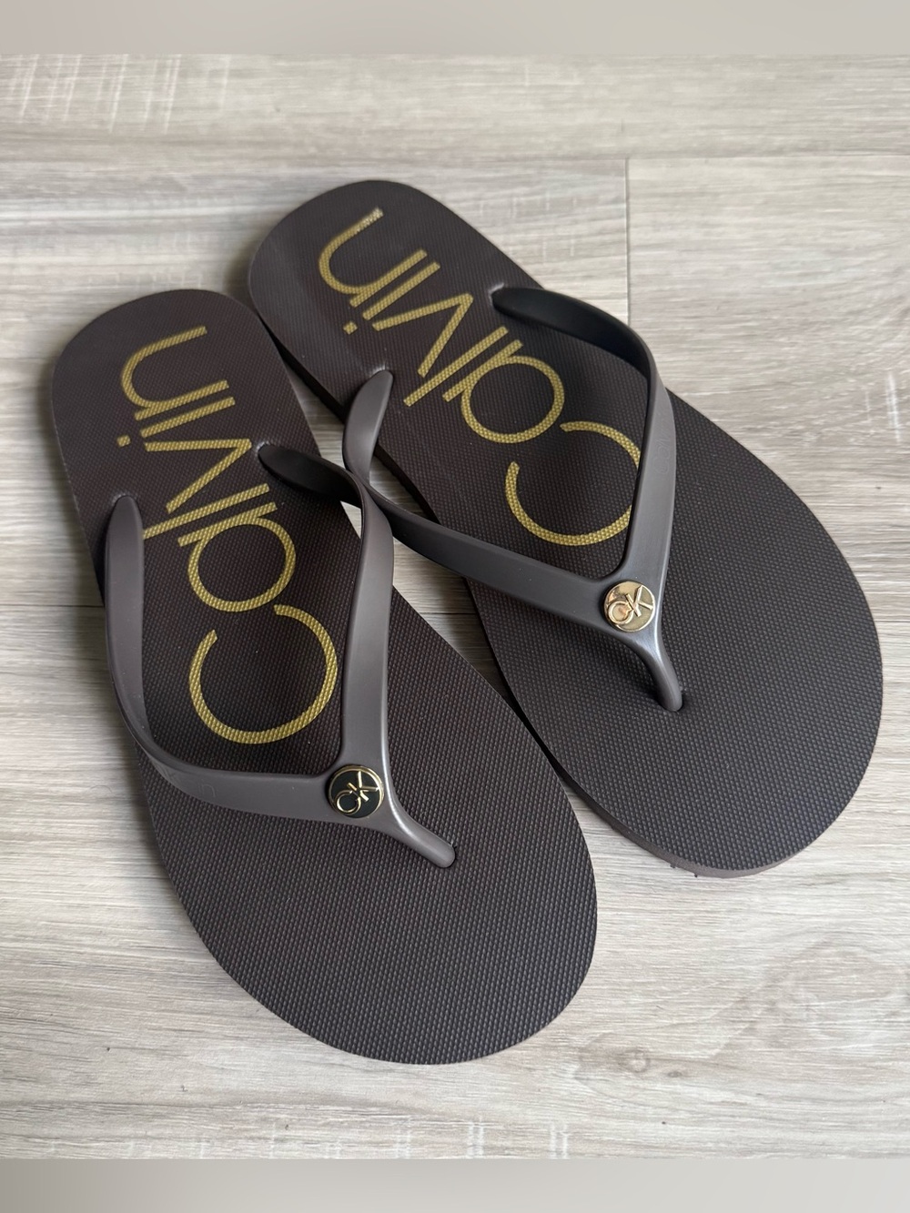 Calvin Klein Womens Flip Flop Sandals Brown Size 8 Casual Slip On New